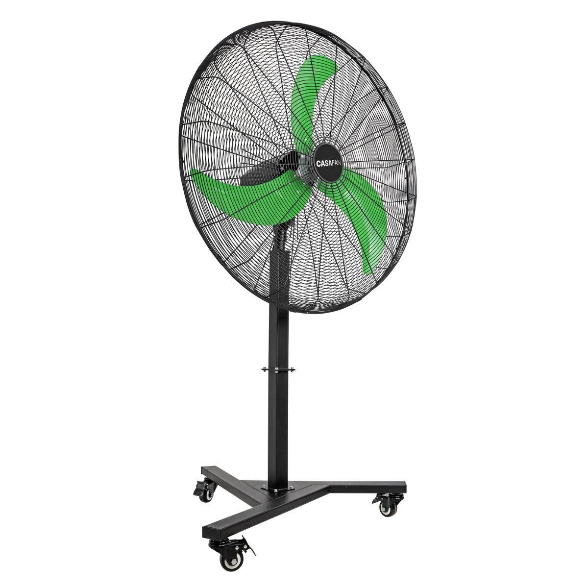 Ventilateur colonne sur socle réglable avec patins et roues, grande grille métallique et pales vertes. Idéal pour l'été, mobilité facilitée.